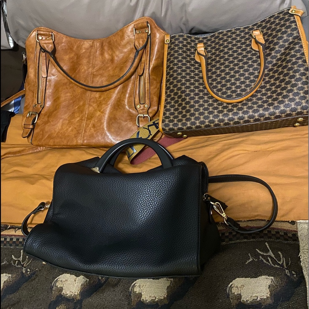 Crossbody purses